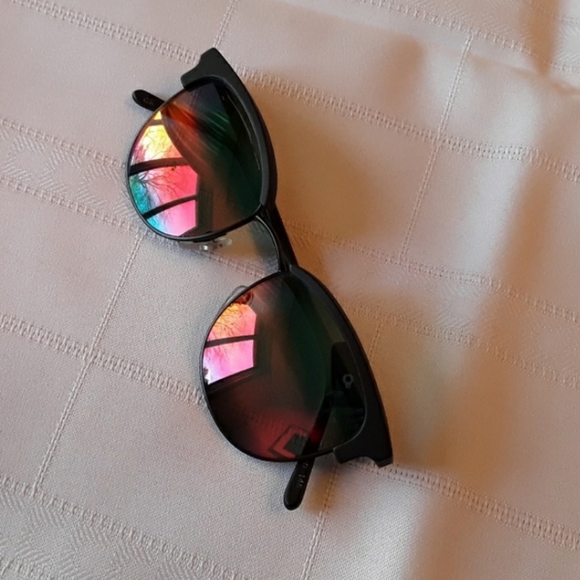 Retrosuperfuture Rainbow - Picture 2 of 3